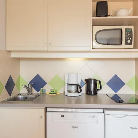 Lejlighedshotel Pierre & La Rostagne 3*