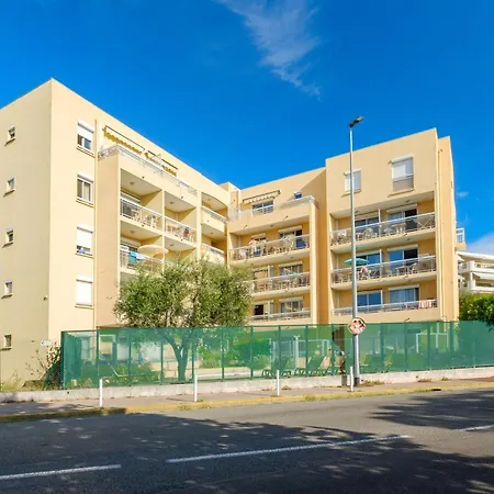 Lejlighedshotel Pierre & La Rostagne 3*