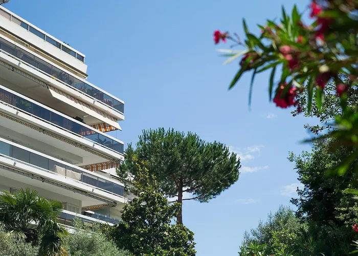 Pierre & La Rostagne 3* Juan-les-Pins