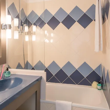 レジデンス　ピエール ＆ バカンス　ラ　ロスターギュ 3*