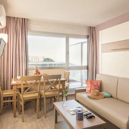 Pierre & La Rostagne Lejlighedshotel 3*