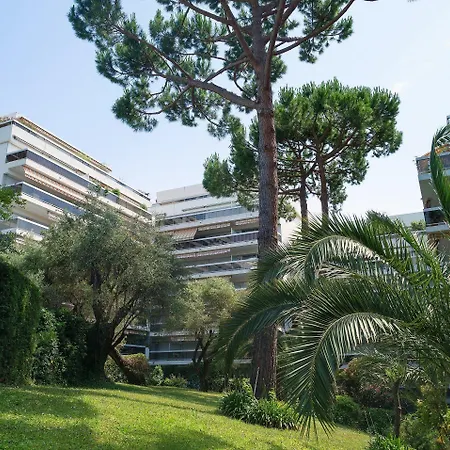 Pierre & La Rostagne Aparthotel Juan-les-Pins