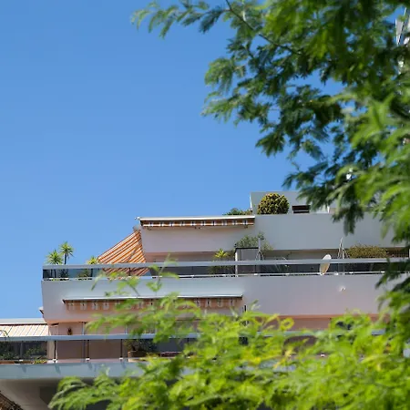 Appart hôtel Résidence Pierre&vacances La Rostagne 3*