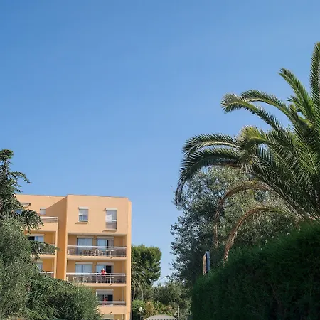 Pierre & La Rostagne Lejlighedshotel