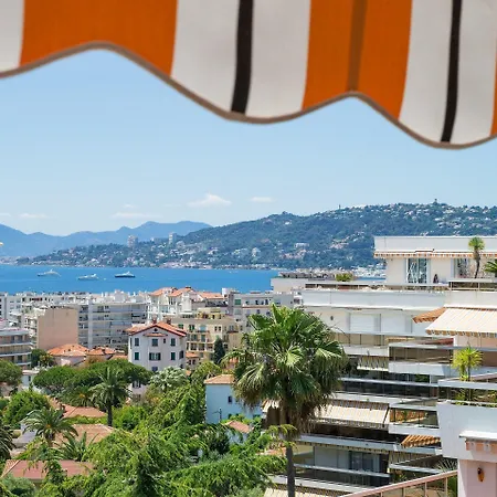 Pierre & La Rostagne Lejlighedshotel 3*