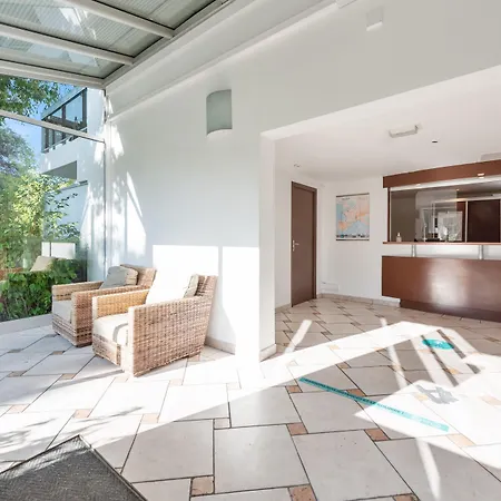 Pierre & La Rostagne Juan-les-Pins