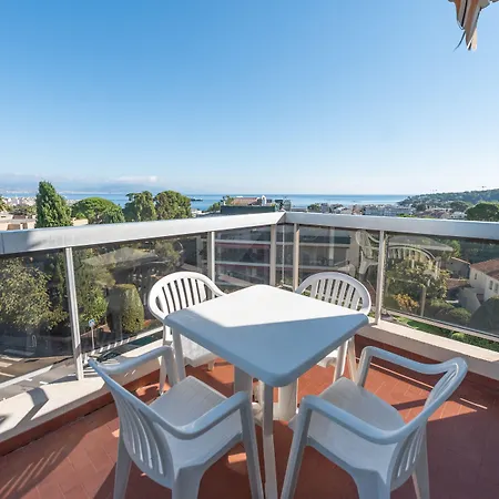 Pierre & La Rostagne Lejlighedshotel Juan-les-Pins