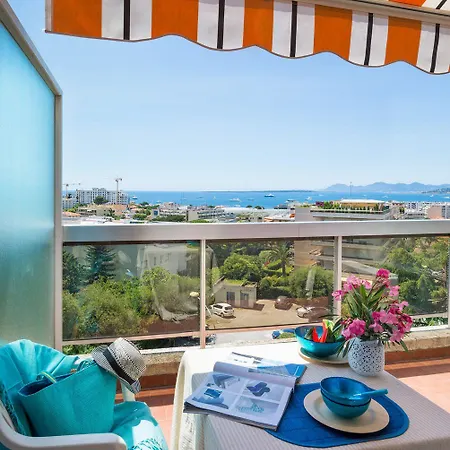 Pierre & La Rostagne Lejlighedshotel 3*