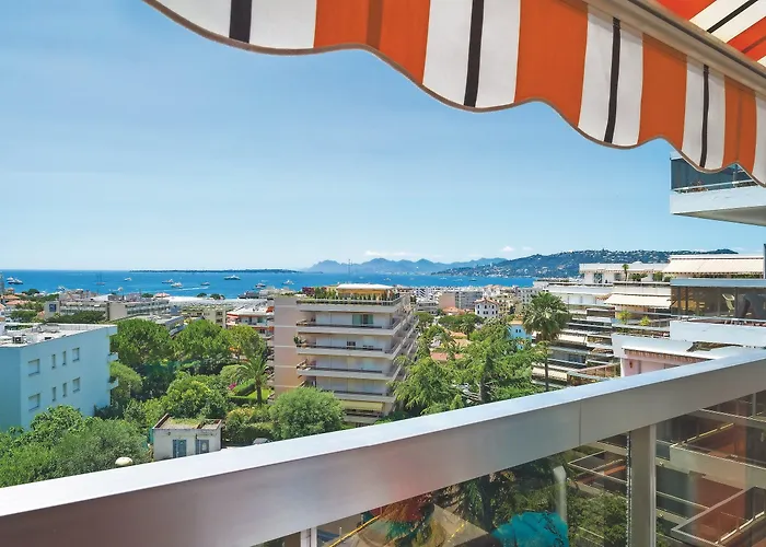 Résidence Pierre&vacances La Rostagne 3*