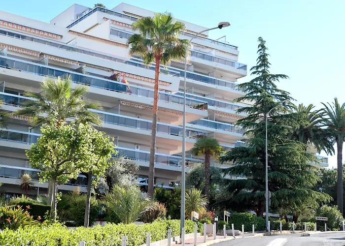 Résidence Pierre&vacances La Rostagne 3* Juan-les-Pins