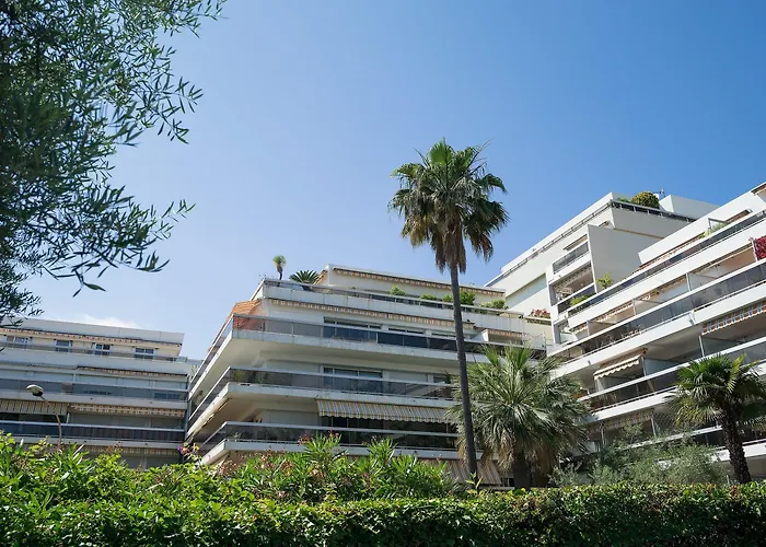 Résidence Pierre&vacances La Rostagne 3*