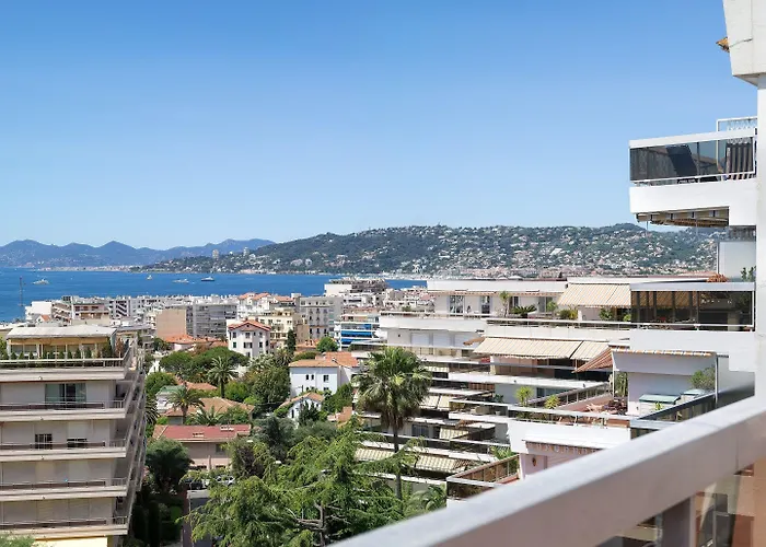 Résidence Pierre&vacances La Rostagne 3* Juan-les-Pins