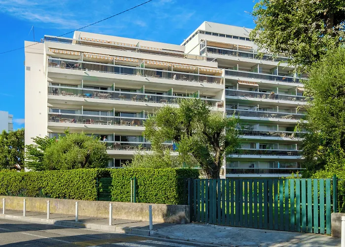 Résidence Pierre&vacances La Rostagne Aparthotel Juan-les-Pins