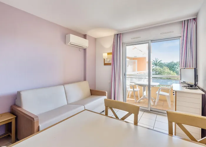 Résidence Pierre&vacances La Rostagne 3*