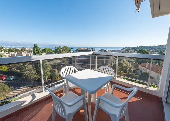 Résidence Pierre&vacances La Rostagne Aparthotel Juan-les-Pins